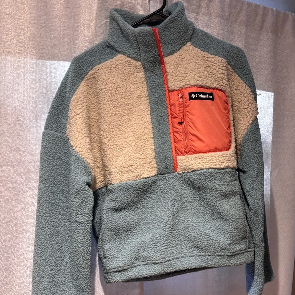 Women’s Columbia Pullover